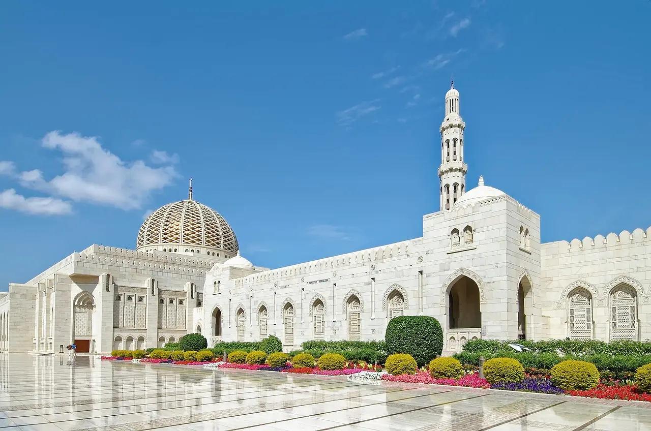 sultan qaboos grand mosque