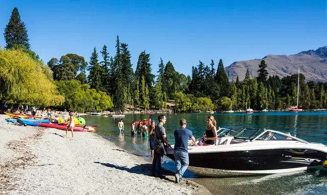 lake wakatipu